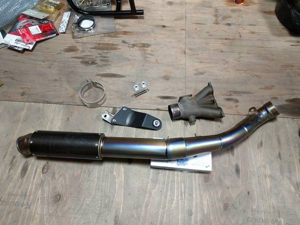 YZF-R1(5VY)(04～06)用マーベリックワンオフM1チタンカーボン(マフラー 