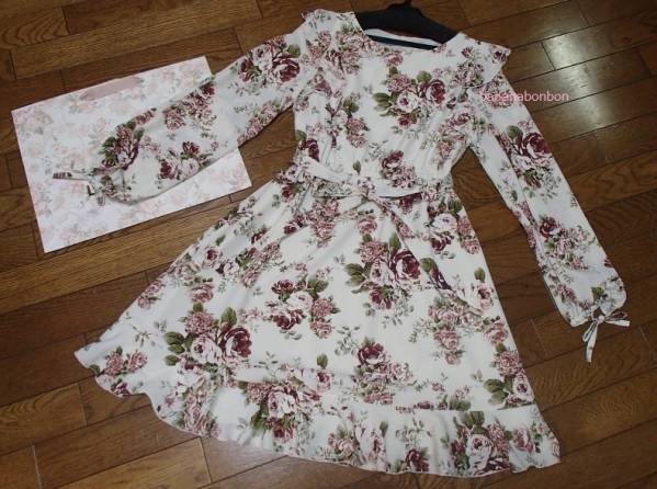 ★新品★レストローズ★今期アシュレイローズワンピ　生成り