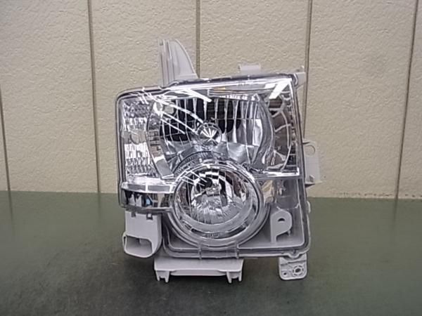 2017741 ムーヴコンテカスタム L575S/L585S 前期 右ライト HID