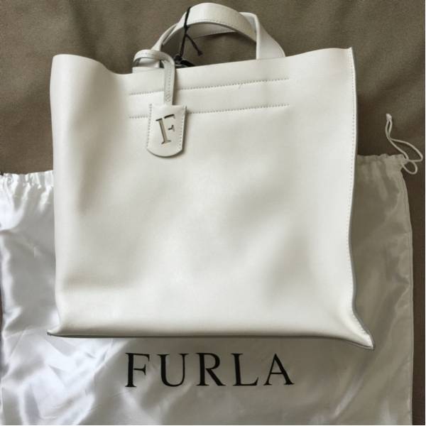新品 未使用 訳あり FURULA フルラ レザー トート バッグ