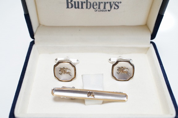 超極美品✨ Burberryバーバリー✨ネクタイピンカフスセット