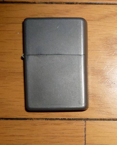 ZIPPO ソリッドチタン 中古 ZIPPOソリッドチタン中古になります 【公式