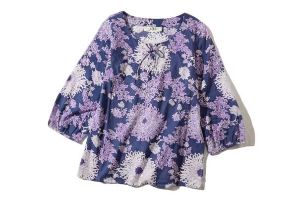 かわいい花柄。tibi ティビ プルオーバー 七分袖ブラウス　綿