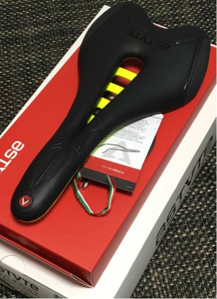 【中古】ASTVTE SKYLINE VT taca(Yellow Fluo)