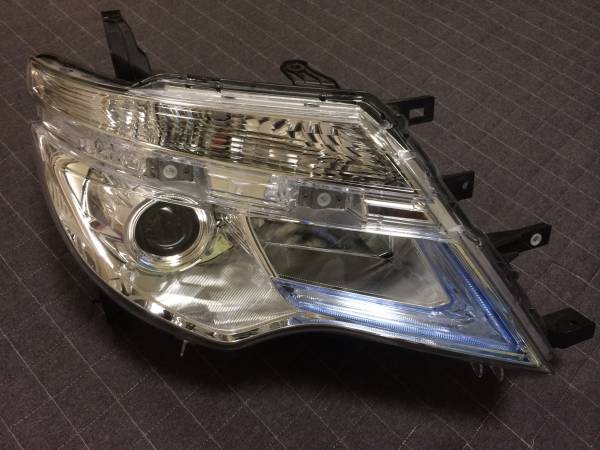 セレナ 後期 C26 純正 ヘッドライト LED 日産 右 左右 KOITO 2026年