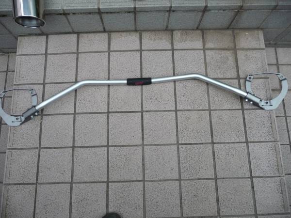 レヴォーグ　ＳＴＩ純正　タワーバー