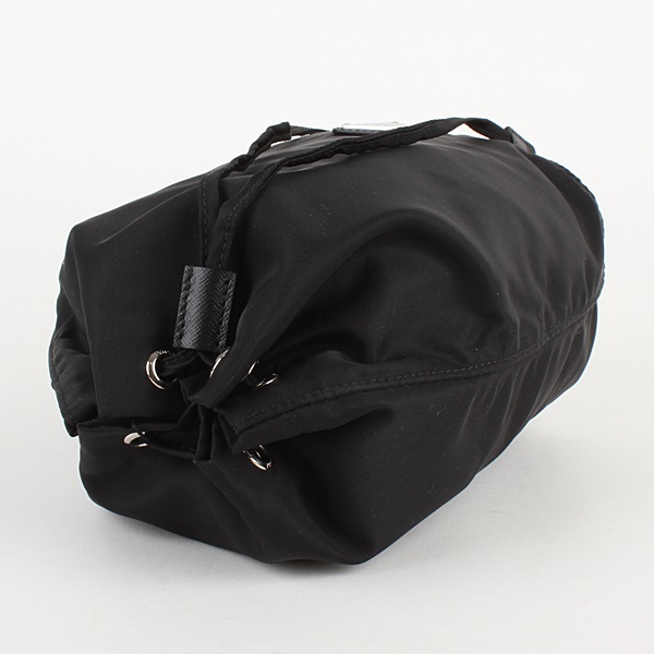 q181a【プラダ】ナイロン 巾着型ポーチ 小物入れ ブラック 3705 プラダ ナイロン PRADA プラダ☆Re-Nylon j8fkau Re
