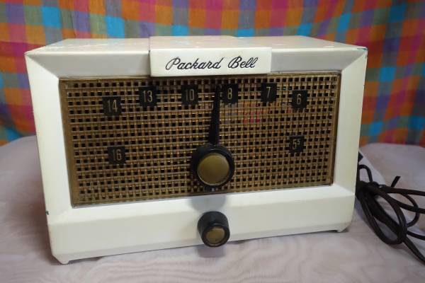 アメリカ PACKARD BELL製　真空管ラジオ MODEL 5R1