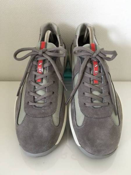 ☆美品☆PRADA プラダ☆レザー赤ロゴスニーカー☆グレー☆25cm