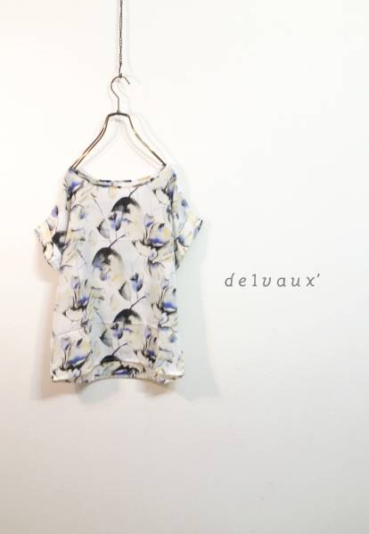 未使用 水彩 フラワープリント トップス 花柄 ブラウス 白