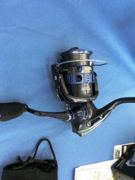 Revo DeeZ ディーズ スピニングリール スポーツ、レジャー 【公式通販】