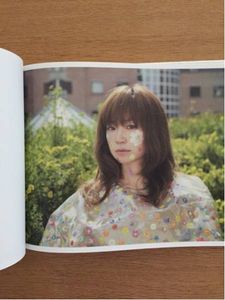YUKI 写真集のYahoo!オークション(旧ヤフオク!)の相場・価格を見る