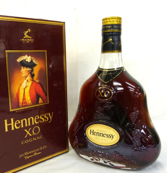 (M5588)コニャック☆ヘネシーXO☆透明ボトル☆金キャップ☆お酒