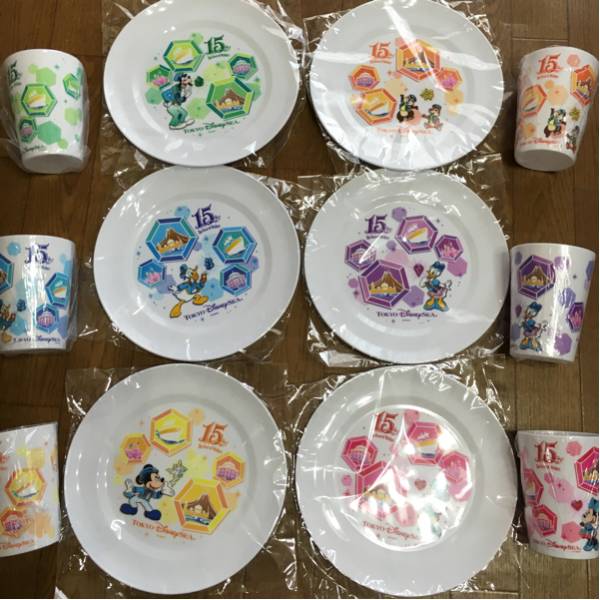 新品UCCオリジナルディズニーシー15周年デザインプレート&コップ