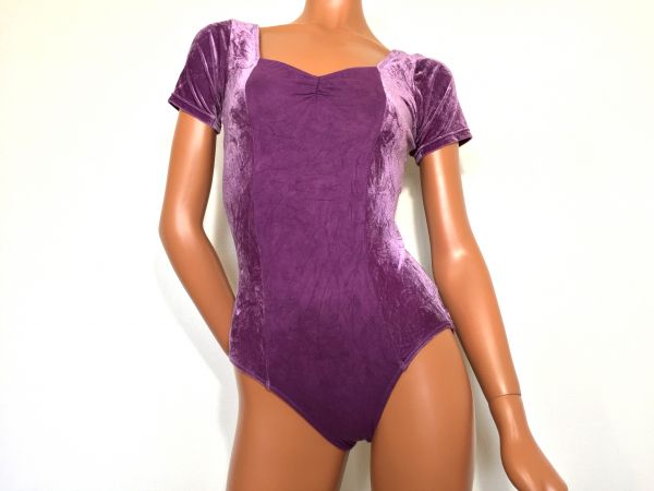 ＦＲＥＥＤチャコットレオタードＬ紫ベロアシャーリング男性も