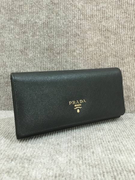 定番 人気 PRADA プラダ 二つ折り長財布 ブラック