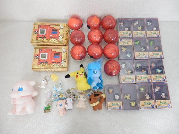 処分ポケモン ミュウ パペット ゴム人形，ボトルキャップ他[梱0.3
