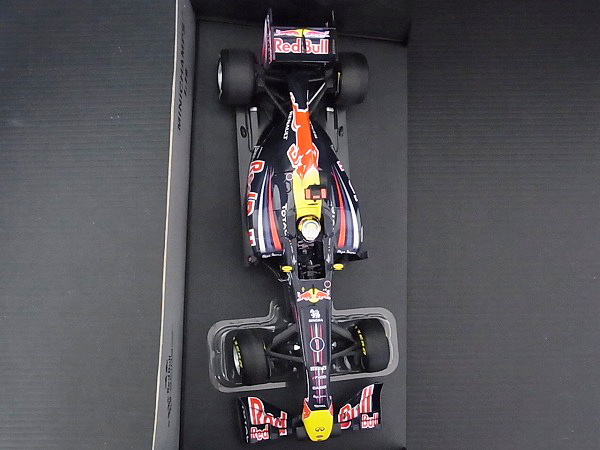 MINICHAMPS RacingRENAULT/RB7 S.Vettel/ベッテル 2011 1/18