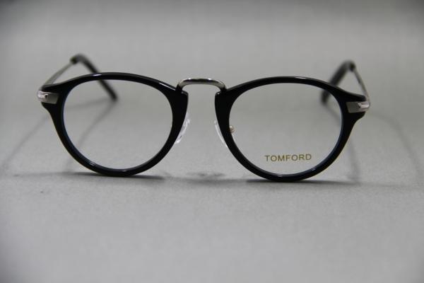 新品入荷◆TomFord トムフォード 眼鏡フレームTF5360F◆黒い