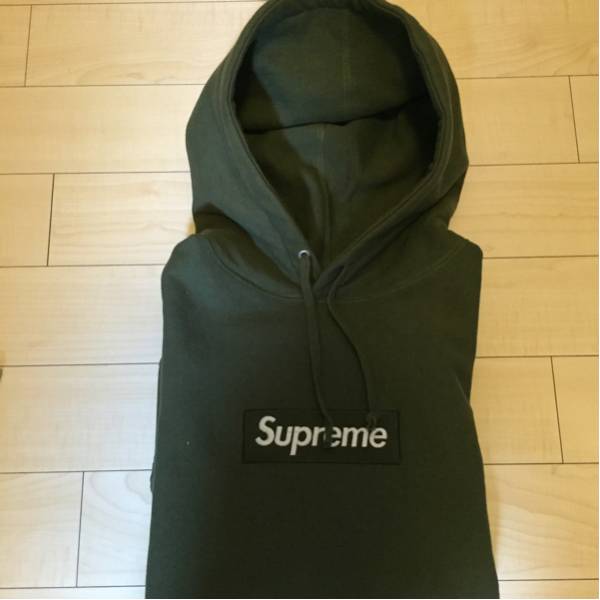 美品 box カーキ Mサイズ シュプリーム supreme パーカー 美品 box カーキ Mサイズ シュプリーム supreme パーカー