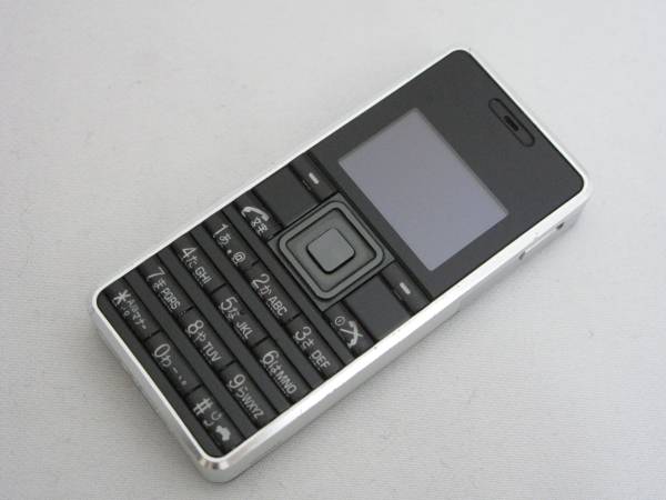 スマートフォン・携帯電話 元Willcomのストラップフォン