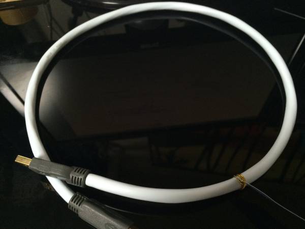 SUPRA USB 2.0 ケーブル 0.7m　USB ケーブル