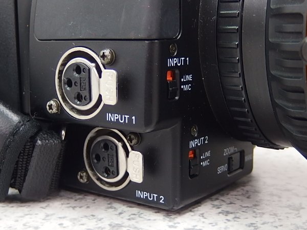 □☆Panasonic 業務用3CCD DVカメラ AG-DVX100A 動作品 本体のみ