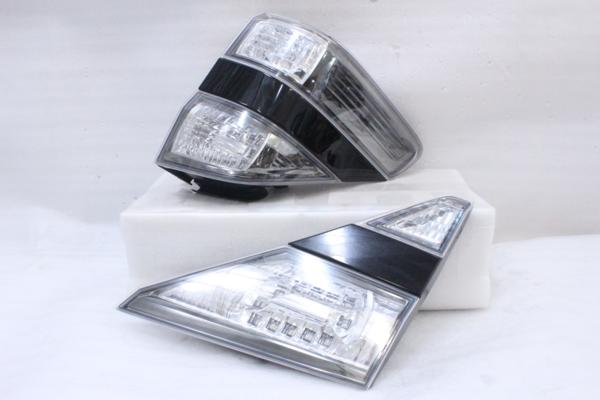 67-31★後期★ANH20W/25W ヴェルファイア 右テールライトセット