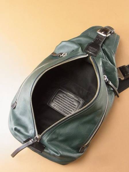 E853美品*コーチCOACH*トンプソン/レザースリングパック/鞄 コーチ