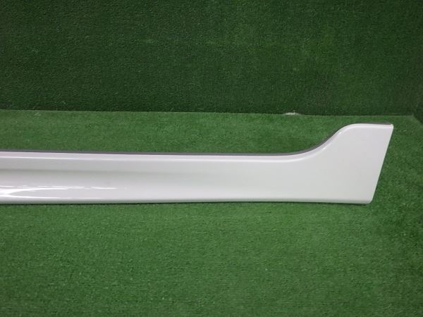 26608 アクア NHP10 前期 右サイドステップ 082