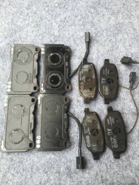 ジュリエッタ　ＱＶ クワドリフォリオ　新車外し　ブレーキパッド　前後