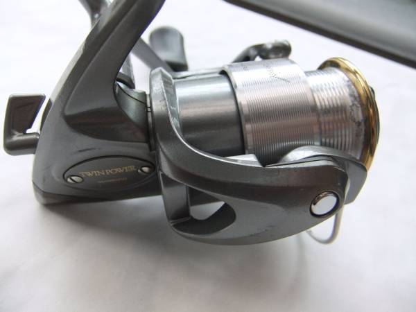 シマノ 98ツインパワー 2500SDH　ダブルハンドル 中古品　