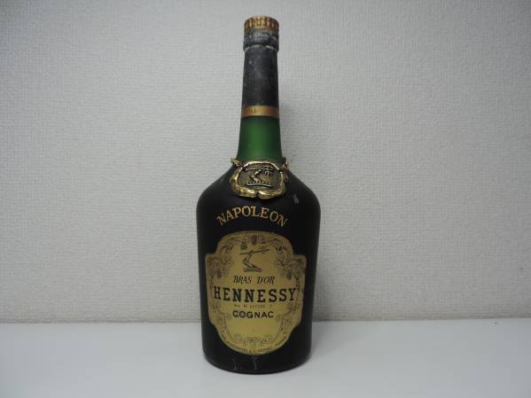 ヘネシー Hennessy ナポレオン 古酒 NAPOLEON コニャック 未開栓 700ml