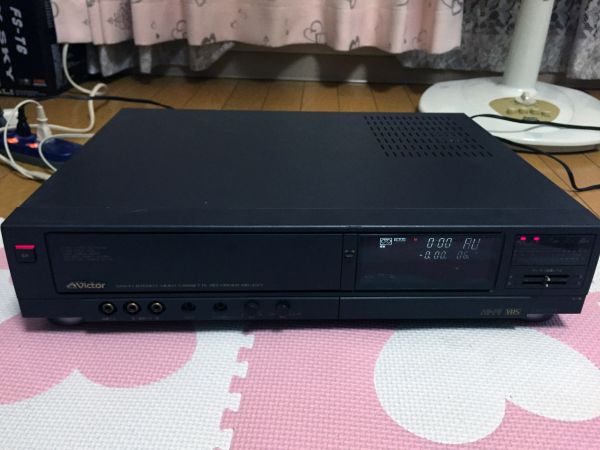当時物□ビクターVHSデッキ HR-D77 古い展示品 動作OK