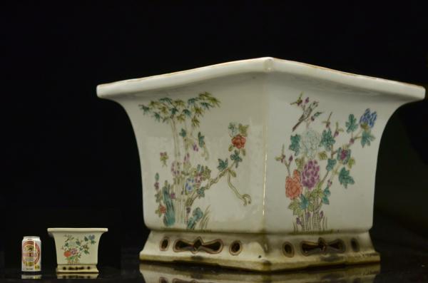 GZ 清代粉彩花卉紋四方花盆 20.2cm四方， 高15cm 陶芸 工芸品 【公式通販】