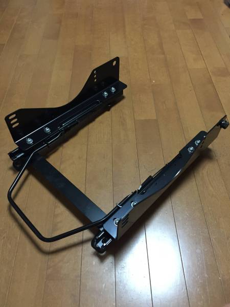 美品NA NB ロードスター用 シートレール LFタイプ 運転席用