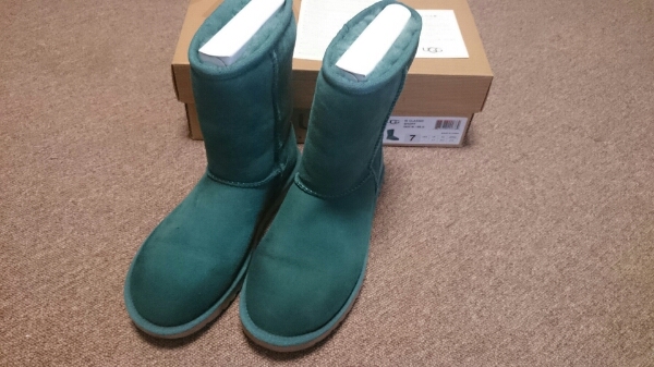 UGG 正規品 classicショート 一度のみ使用 USA7 24.0㌢
