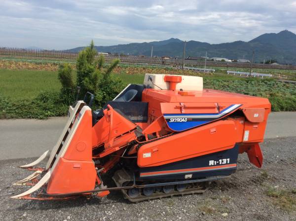 コンバイン R1-131 R1-131A クボタ クボタコンバイン トラクター 