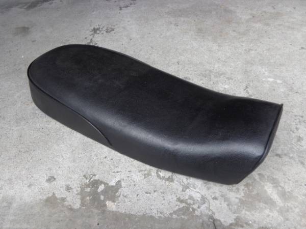 SR400/500用　社外ダブルシート