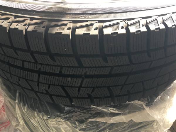 バリ山国産スタッドレス225/65R17 タイヤ4本のみ。 4本 タイヤのみ 
