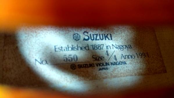 1991年製No.550 は代表名器、スズキバイオリン４/４の出品です！