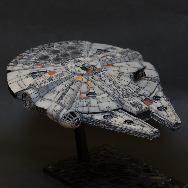 バンダイ1/144 ミレニアムファルコン塗装済み完成品 スター・ウォーズ