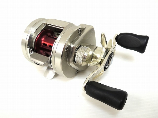 中古 DAIWA ダイワ RYOGA 1016H 右巻 ベイトリール 釣具O2098741