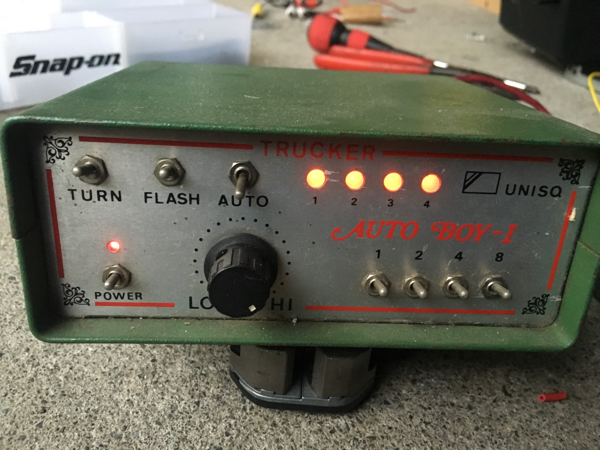 UNISQ AUTO BOY-I ターンフラッシュオート