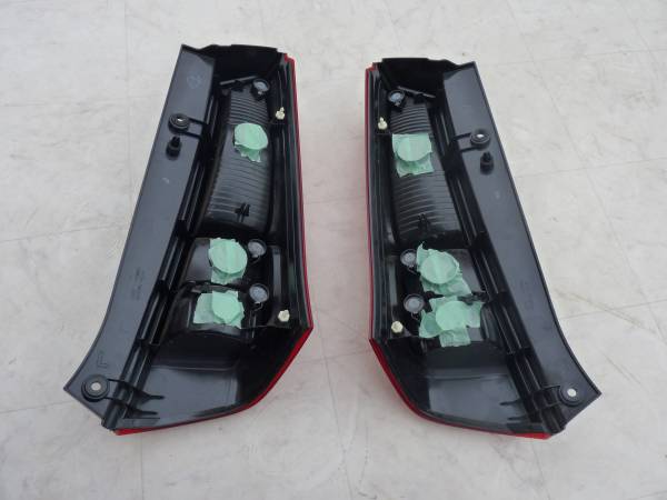 MH23S　ワゴンR　純正　テール　左右