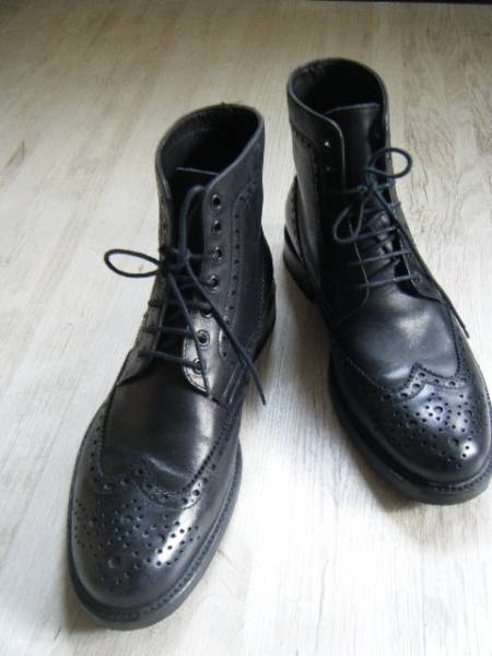 BOEMOS!!madeinITALYウイングチップブーツ冬底ビブラムソール!!