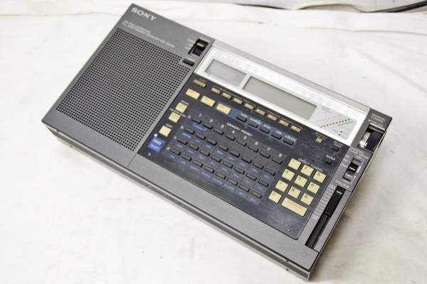 ジャンク☆SONY PLLシンセサイザーBCLラジオ ICF-2001D☆V-1 SONY