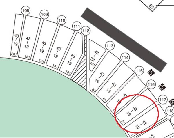 1000円～10/26 広島×日本ハム 札幌 ライト外野117通路 2枚連①