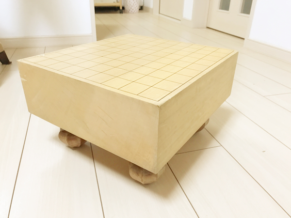 超美品 柾目天柾 脚付将棋盤 11.5cm厚 高さ約21cm 味のある木目