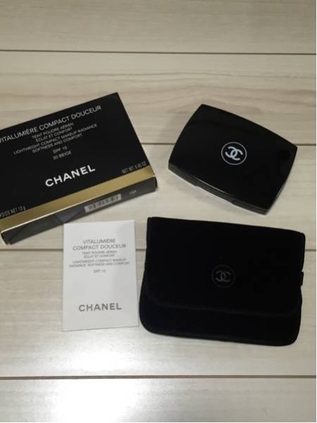 送料無料！新品 シャネル ファンデーション